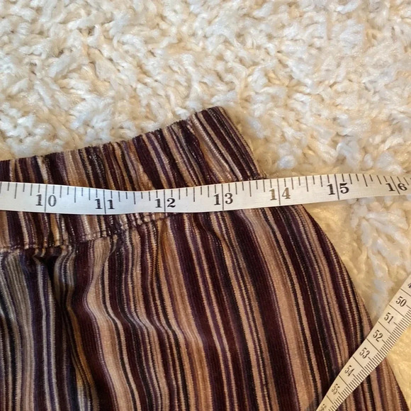 Cute American eagle corduroy mini skirt - Picture 6 of 7